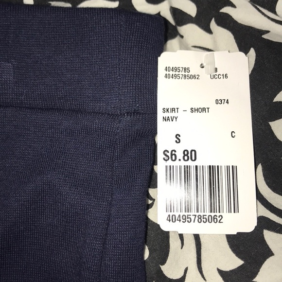 Navy Forever21 skirt - Picture 2 of 2